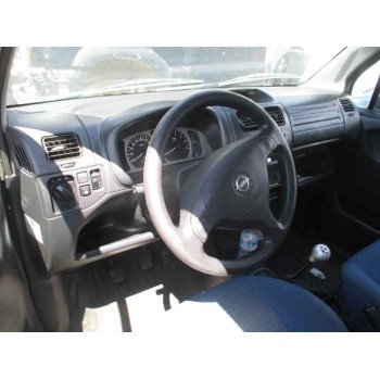 opel agila del año 2003