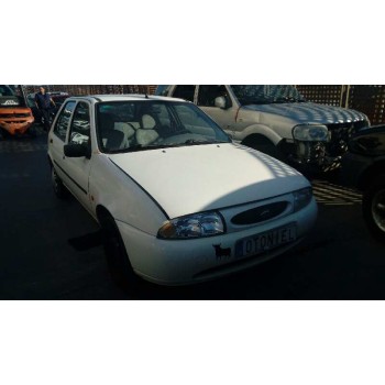 ford fiesta berlina del año 1997