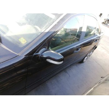 mercedes-benz clase c (w203) berlina del año 2004