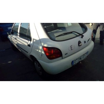 ford fiesta berlina del año 1997