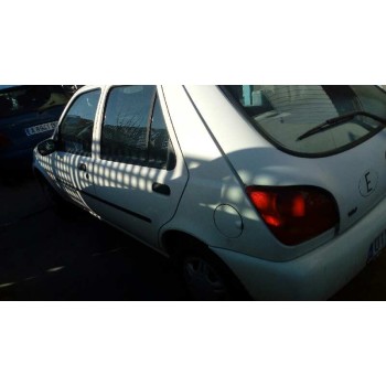 ford fiesta berlina del año 1997