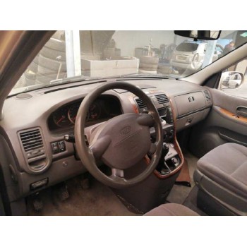 kia carnival ii del año 2002