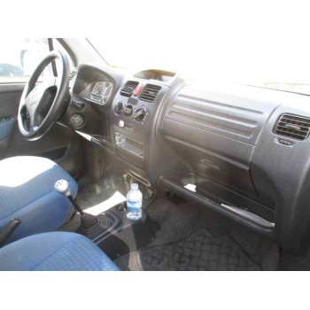 opel agila del año 2003