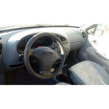 ford fiesta berlina del año 1997