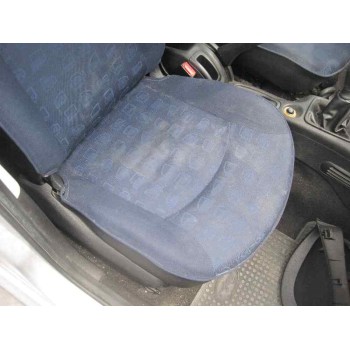 peugeot 206 berlina del año 2001