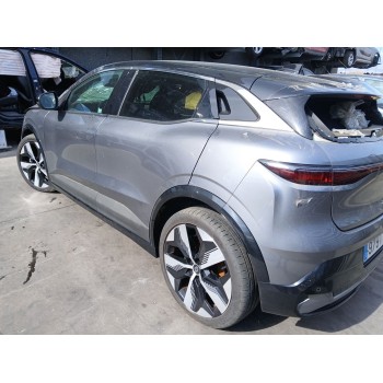 renault megane e-tech suv del año 2023