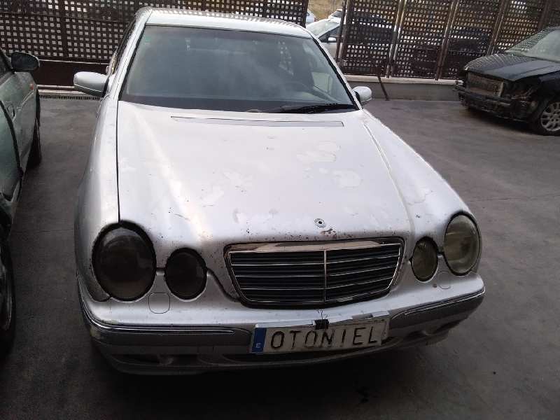 mercedes-benz clase e (w210) berlina diesel del año 2001