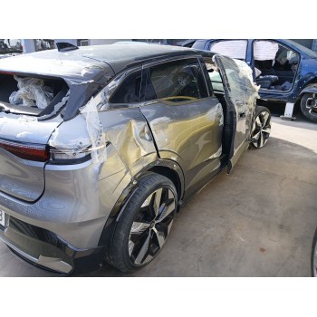 renault megane e-tech suv del año 2023