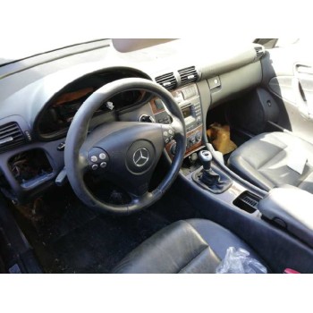 mercedes-benz clase c (w203) berlina del año 2004