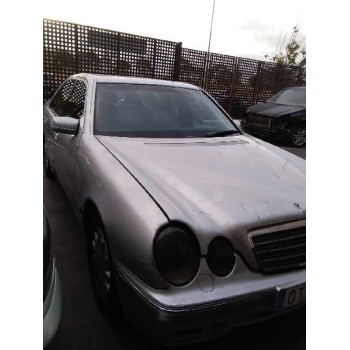 mercedes-benz clase e (w210) berlina diesel del año 2001