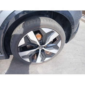 renault megane e-tech suv del año 2023