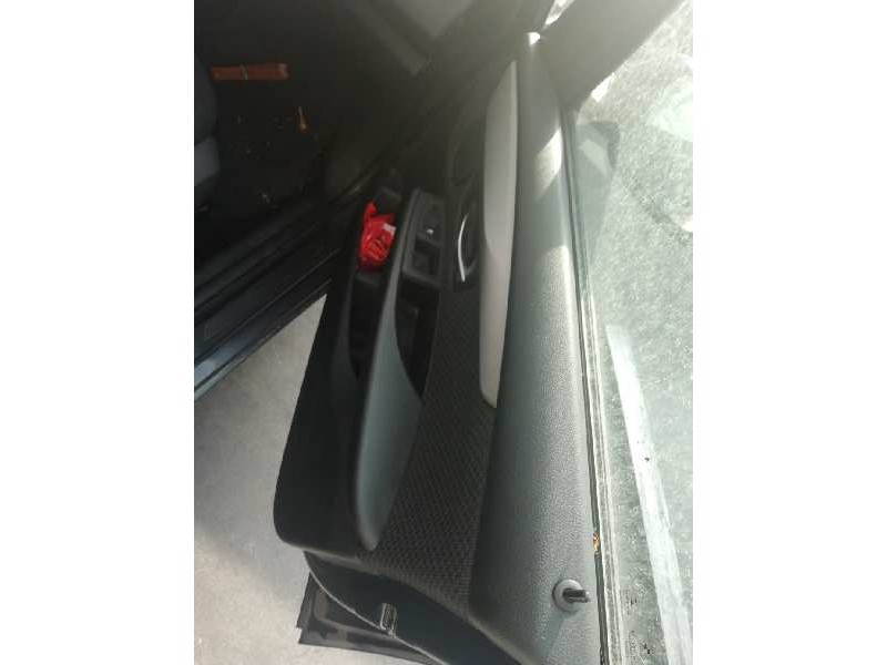 Recambio de guarnecido puerta delantera derecha para bmw serie 2 active tourer (f45) 2.0 16v turbodiesel referencia OEM IAM   