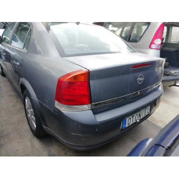 opel vectra c berlina del año 2003