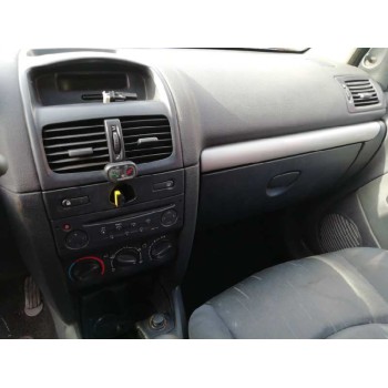 renault clio ii fase ii (b/cb0) del año 2004