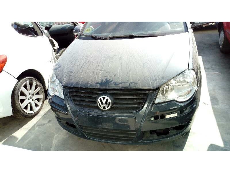 VOLKSWAGEN POLO (9N3)