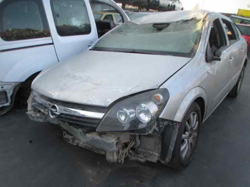 opel astra h berlina del año 2007