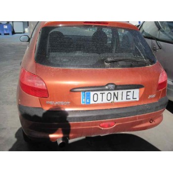 peugeot 206 berlina del año 2001