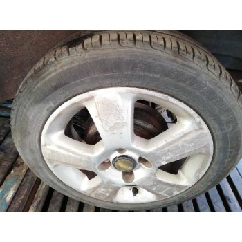 daewoo nubira berlina del año 2000