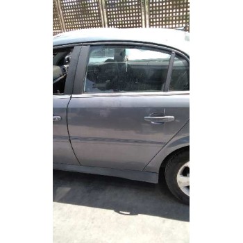 opel vectra c berlina del año 2004