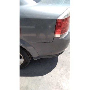 opel vectra c berlina del año 2004