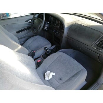 daewoo nubira berlina del año 2000