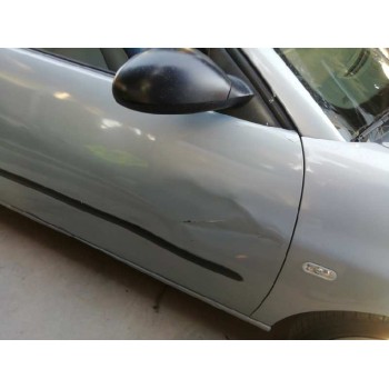 seat ibiza (6l1) del año 2003