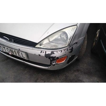 ford focus berlina (cak) del año 2000
