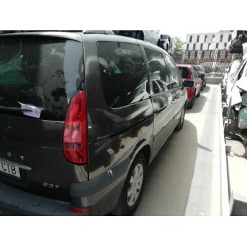 peugeot 807 del año 2004