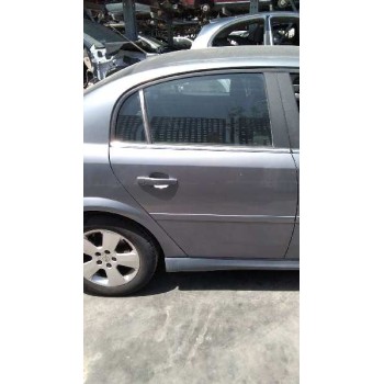 opel vectra c berlina del año 2004