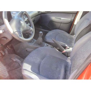 peugeot 206 berlina del año 2001