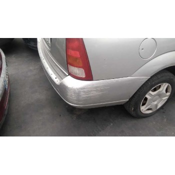 ford focus berlina (cak) del año 2000