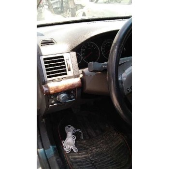 opel vectra c berlina del año 2004