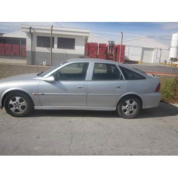 opel vectra b berlina del año 2000