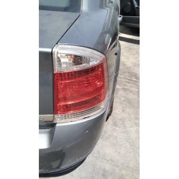 opel vectra c berlina del año 2004