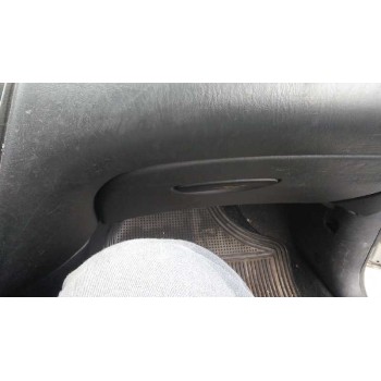 ford focus berlina (cak) del año 2000