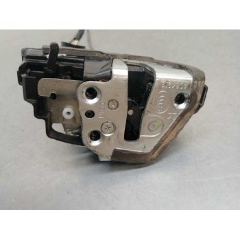 Recambio de cerradura puerta trasera derecha para toyota auris 1.4 turbodiesel cat referencia OEM IAM 6905002180 690500F030 4 CA