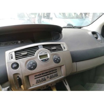 renault scenic ii del año 2004