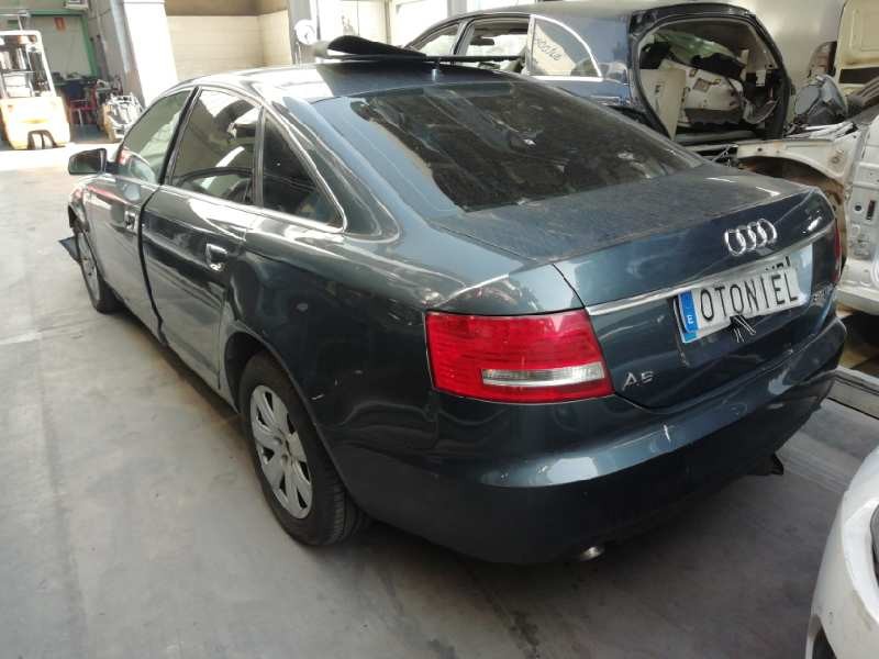 AUDI A6 BERLINA (4F2)