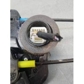 Recambio de cerradura puerta trasera derecha para toyota auris 1.4 turbodiesel cat referencia OEM IAM 6905002180 690500F030 4 CA