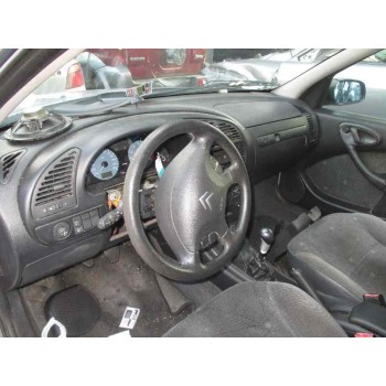 citroën xsara berlina del año 2001