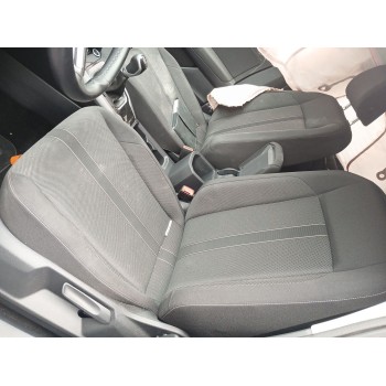 volkswagen t-roc (a11, d11) del año 2023