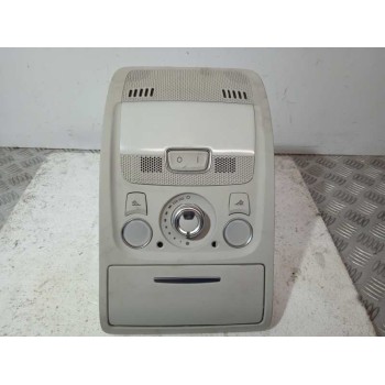 LUZ INTERIOR 8T0947135F DELANTERO CON PORTAGAFAS