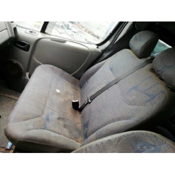 renault trafic combi (ab 4.01) del año 2005