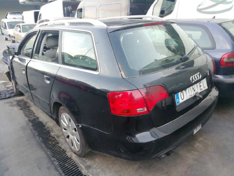 AUDI A4 AVANT (8E)