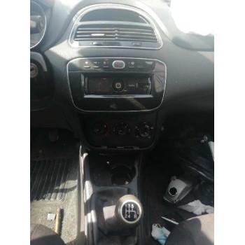 fiat punto (199) del año 2015