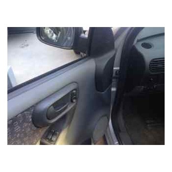 opel corsa c del año 2001