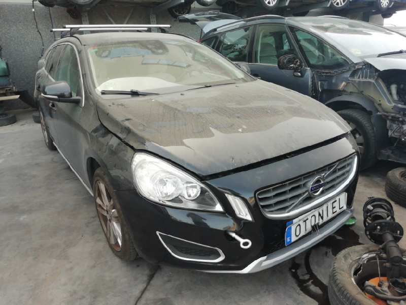 VOLVO V60 KOMBI
