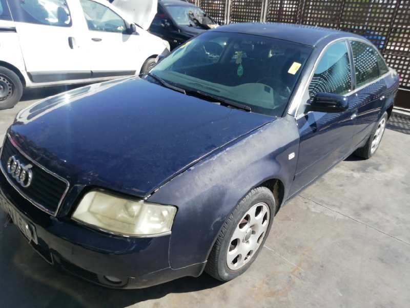 AUDI A6 BERLINA (4B2)