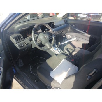 toyota corolla (_e12_) del año 2005