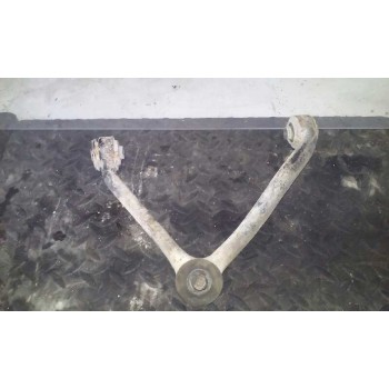 BRAZO SUSPENSION SUPERIOR DELANTERO IZQUIERDO 